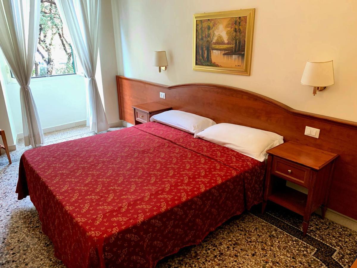 Paramount Rome Bagian luar foto