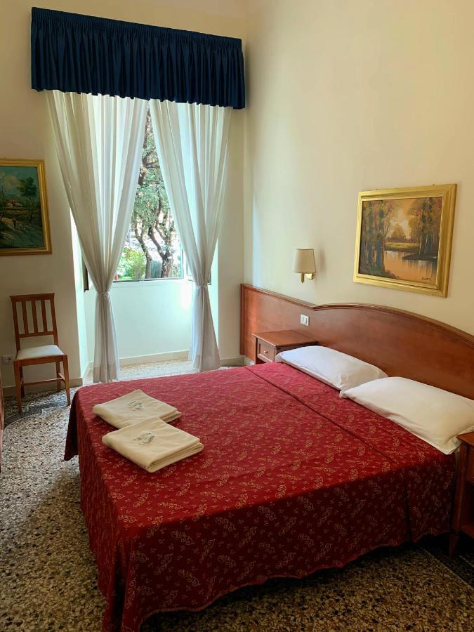 Paramount Rome Bagian luar foto