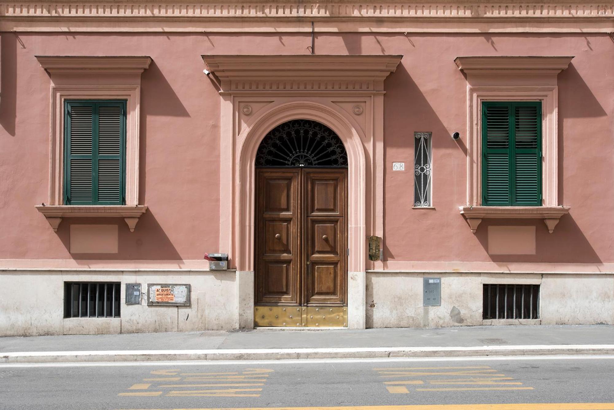 Paramount Rome Bagian luar foto
